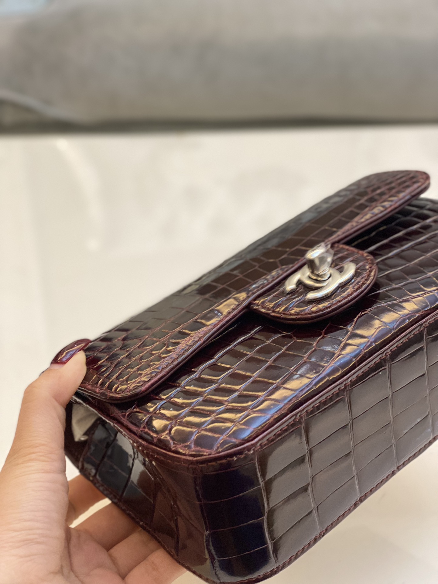 Túi xách Chanel classic da cá sấu 100%