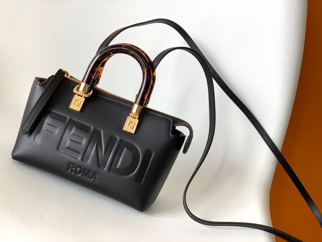 Túi xách FenDi siêu cấp like auth 1:1