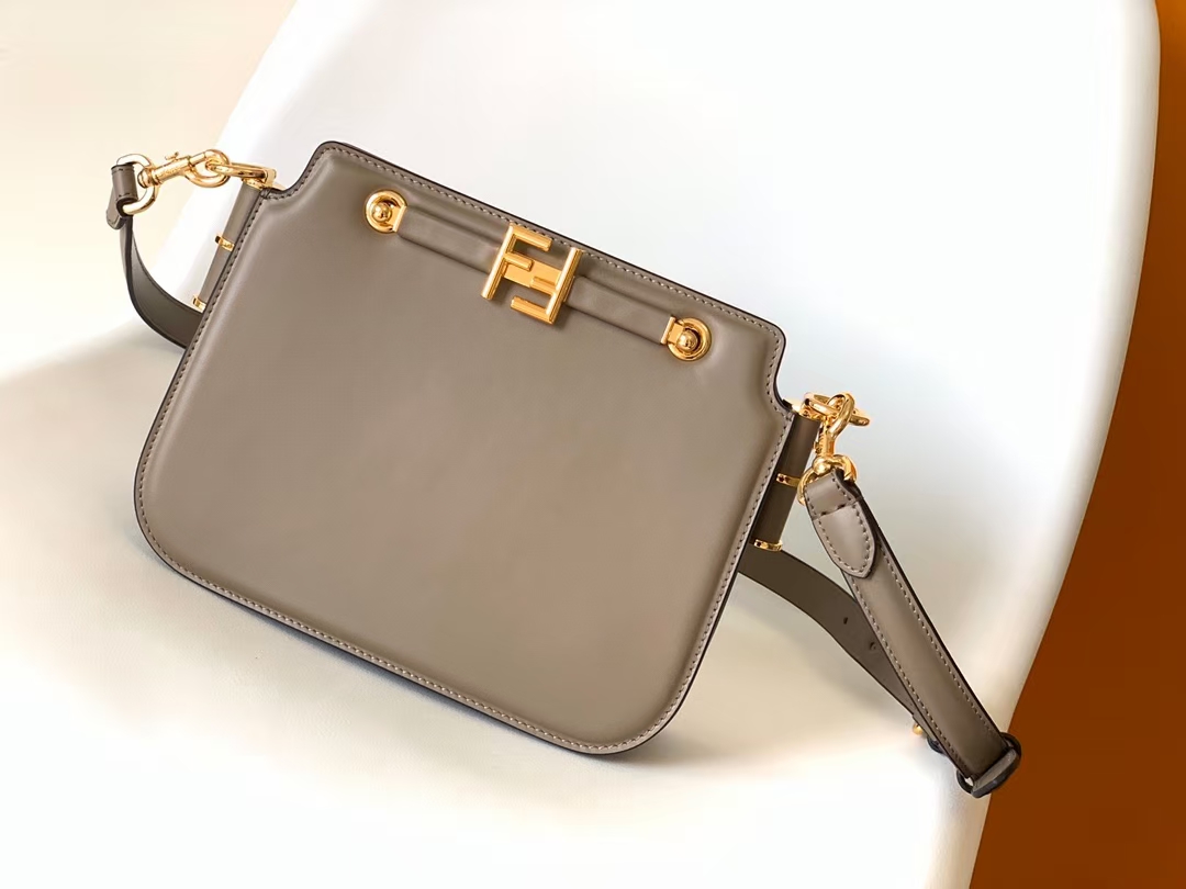 Túi xách FenDi siêu cấp like auth 1:1