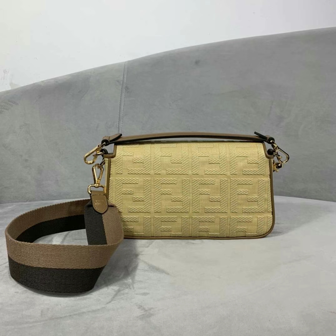 Túi xách FenDi siêu cấp like auth 1:1