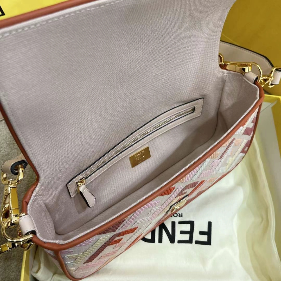 Túi xách FenDi siêu cấp like auth 1:1