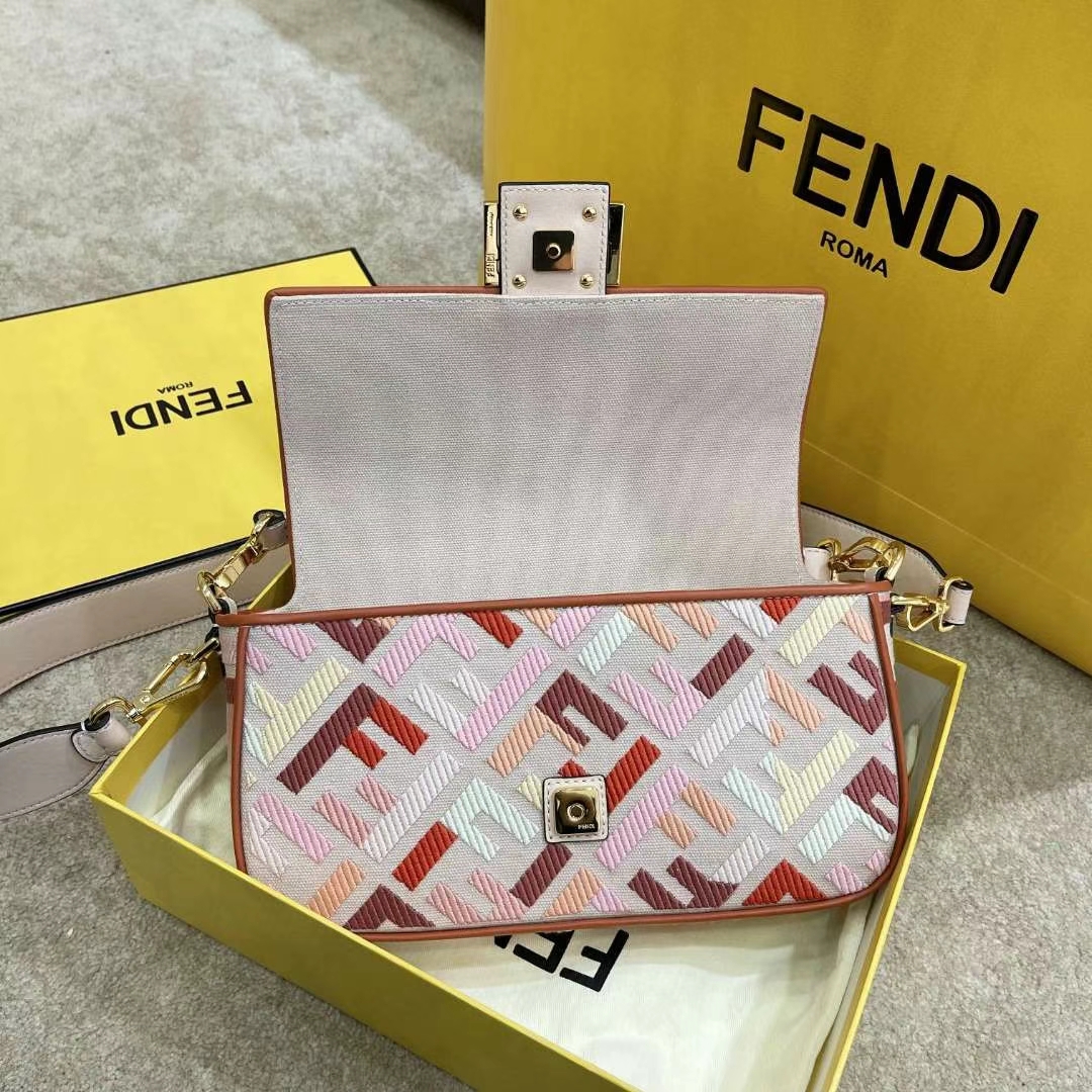 Túi xách FenDi siêu cấp like auth 1:1