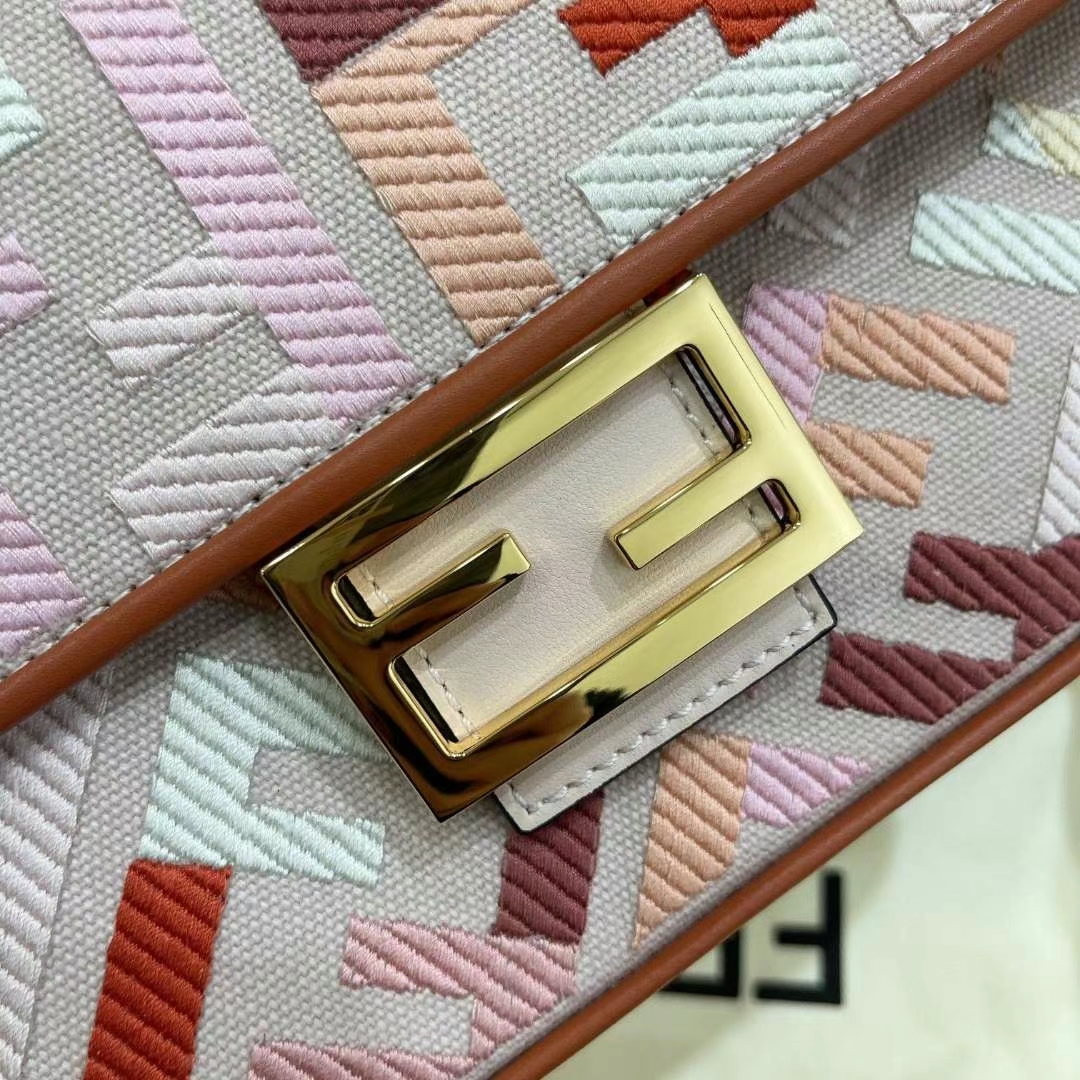 Túi xách FenDi siêu cấp like auth 1:1