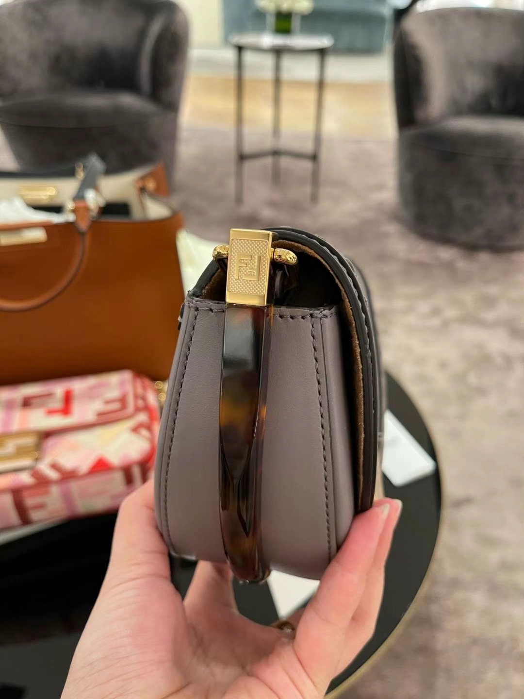 Túi xách FenDi siêu cấp like auth 1:1