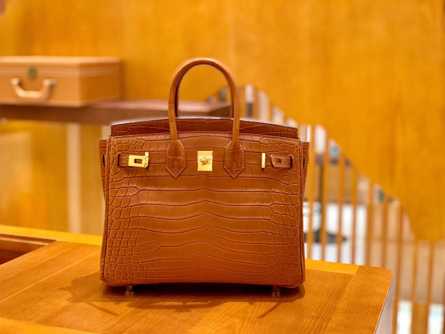 Túi  xách Hermes Birkin da cá sấu  may may 100%