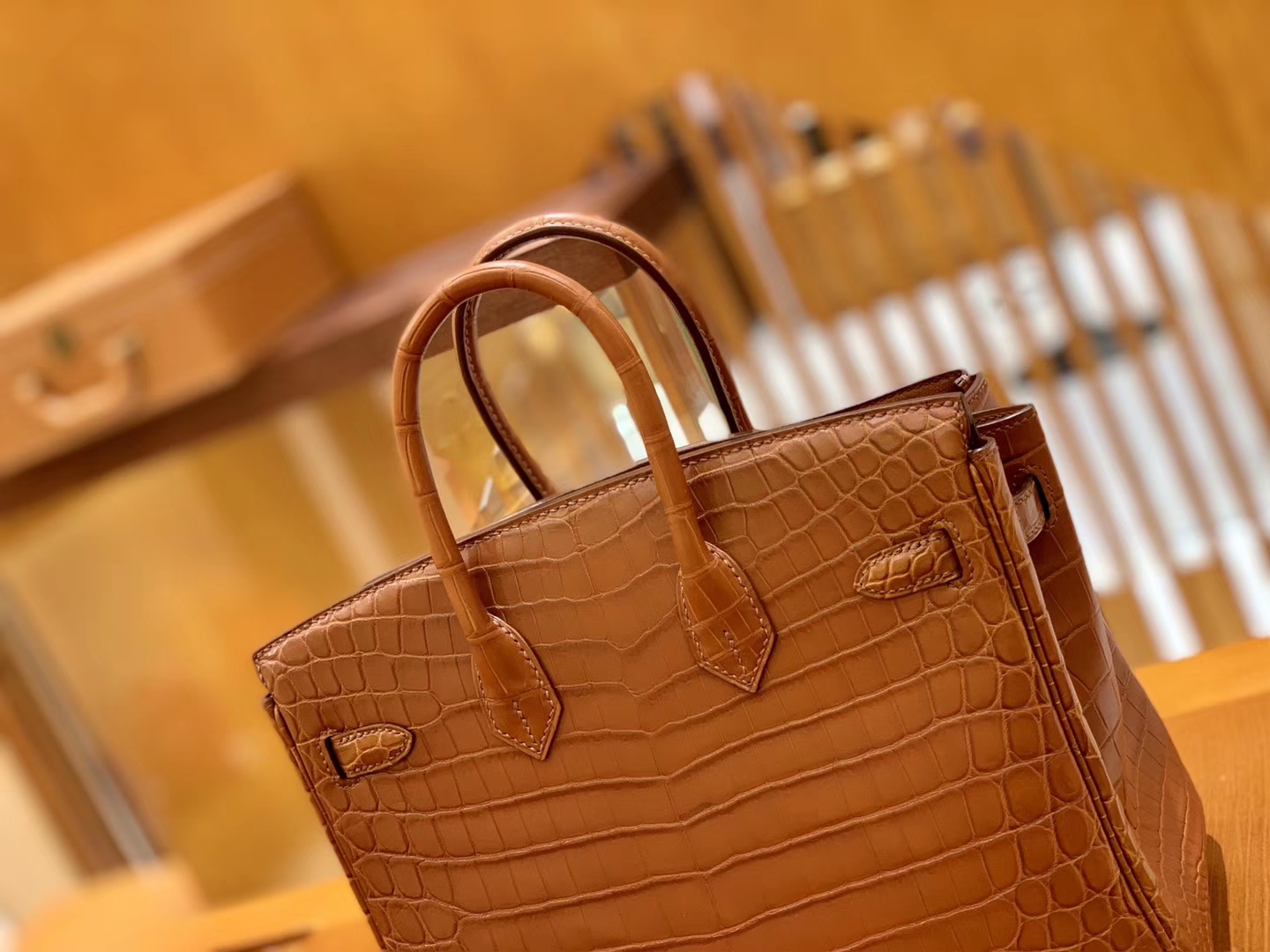 Túi  xách Hermes Birkin da cá sấu  may may 100%