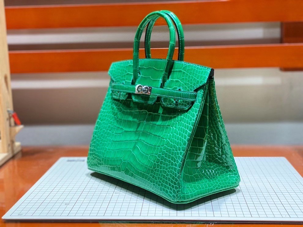 Túi  xách Hermes Birkin da cá sấu  may may 100%