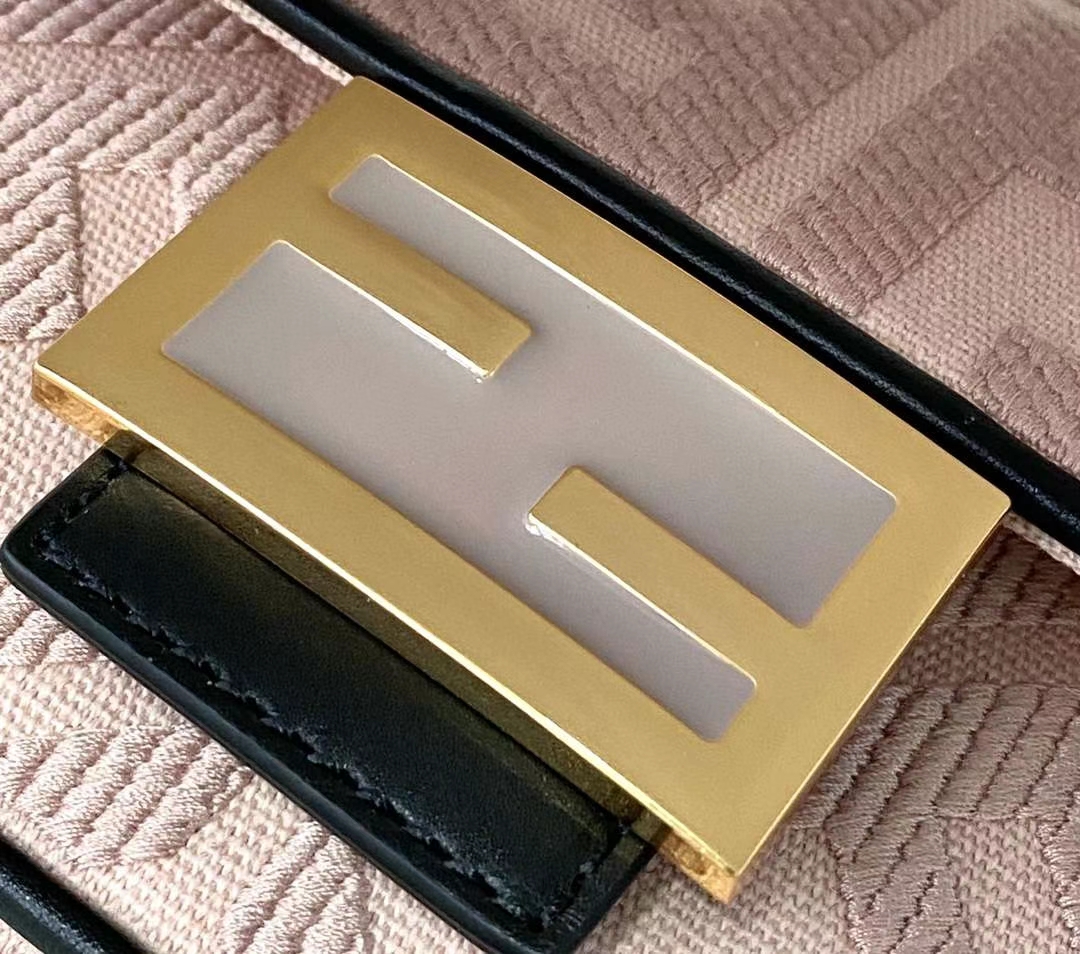 Túi xách FenDi siêu cấp like auth 1:1