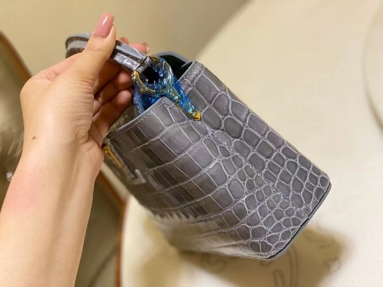 Túi xách louis vuitton LV da cá sấu like auth  1:1 