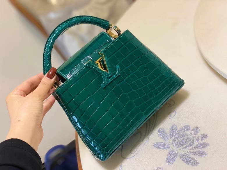 Túi xách louis vuitton LV da cá sấu like auth  1:1 