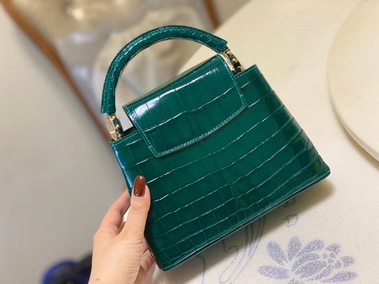 Túi xách louis vuitton LV da cá sấu like auth  1:1 