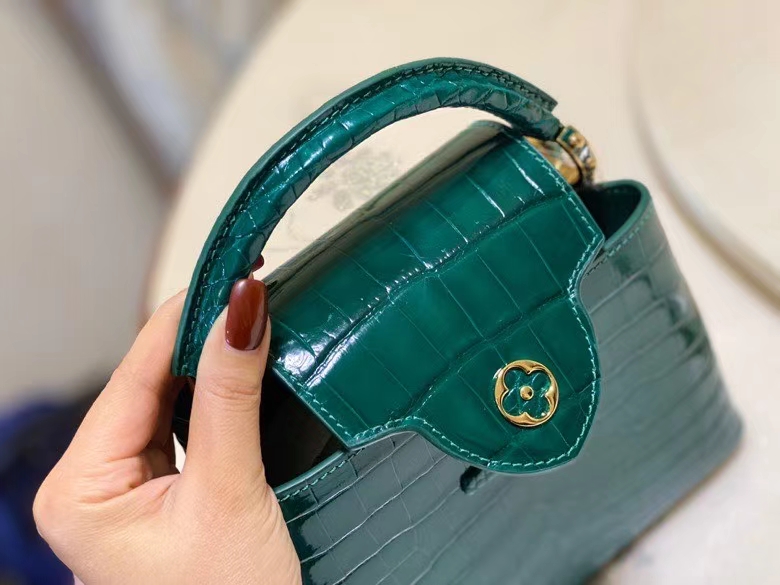 Túi xách louis vuitton LV da cá sấu like auth  1:1 