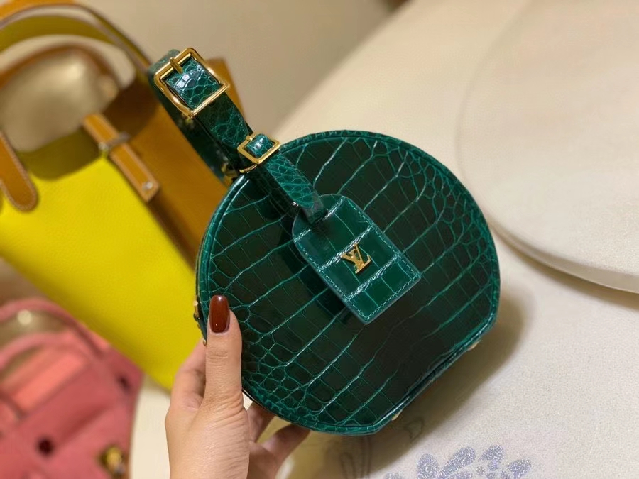 Túi xách louis vuitton LV da cá sấu like auth  1:1 