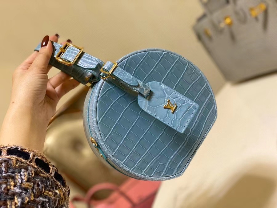 Túi xách louis vuitton LV da cá sấu like auth  1:1 